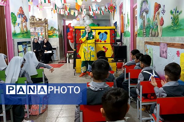 برگزاری جشن غنچه‌ها در کهریزک 