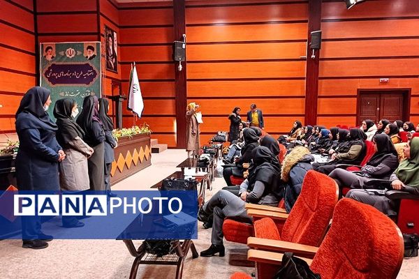 برگزاری کارگاه توانمندسازی مربیان پیش‌دبستانی در بهارستان‌۲