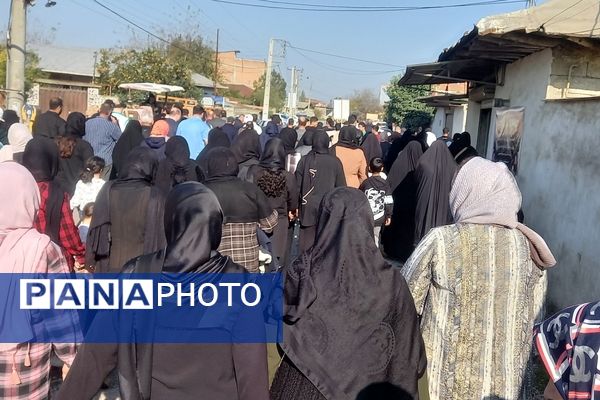 همایش پیاده‌روی در روستای کروا قائمشهر