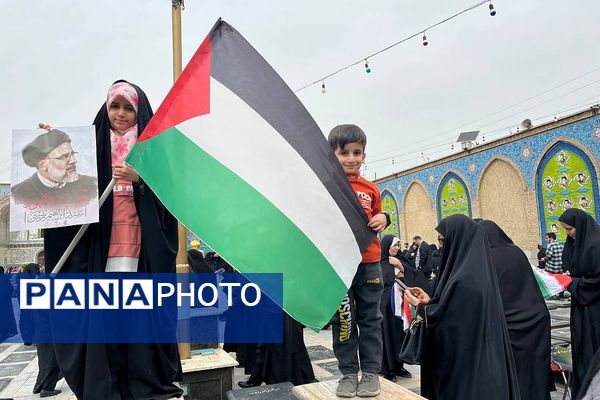 فریاد پیشوا علیه صهیونیسم در روز قدس؛ امضای طومار محکومیت و المان سازی در راهپیمایی روز قدس