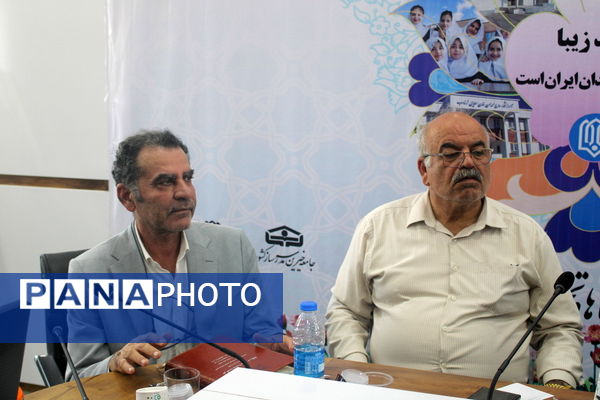 نشست خبری مدیرکل نوسازی مدارس استان بوشهر 