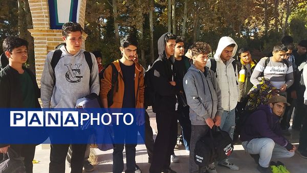 غبارروبی مزار مزار شهید دانش آموز اردوگاه شهید رجایی باغرود