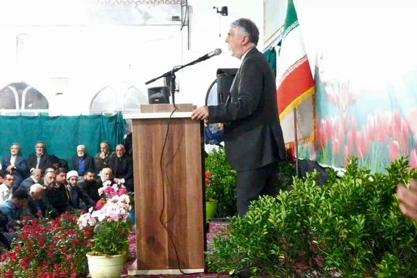 عالمان دین، مشعل‌داران هدایت و انسجام جامعه‌اند