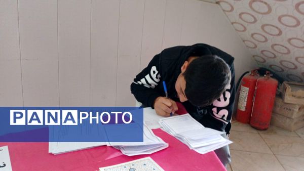 حضور مسئولان آموزشی در بن برای گفت‌وگو دربارهٔ مسائل مدارس با اولیا