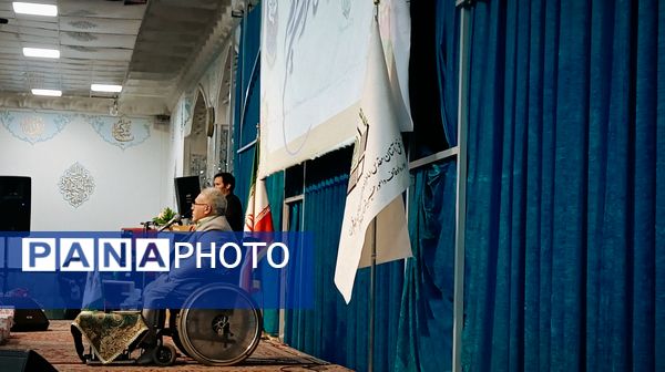 انس با قرآن در امامزاده سید حمزه