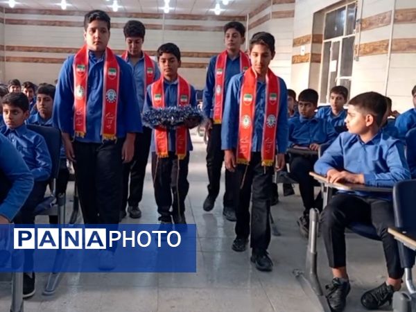 کارگاه معرفی سازمان دانش‌آموزی حاجی‌آباد