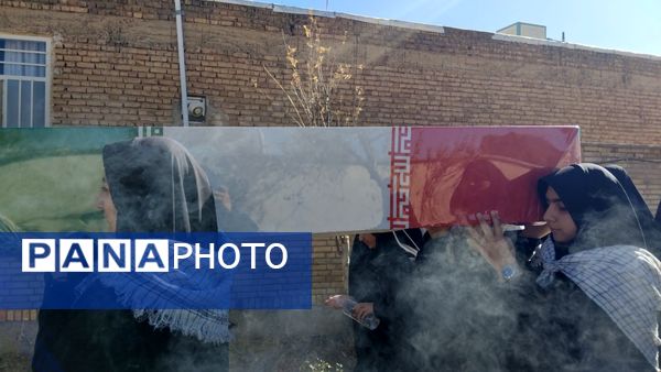 یاد شهید گمنام، چراغ راه دانش‌آموزان وردنجانی 