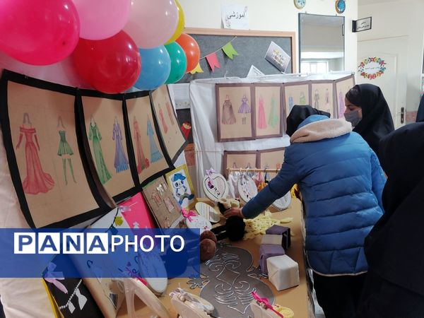 نمایشگاه کارآفرینی هنرستان عصمتیه نوخندان