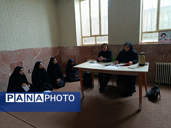 مرحله منطقه‌ای مسابقات قرآن و عترت دانش‌آموزان متوسطه اول و دوم در رضویه