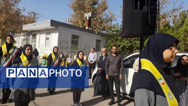 نواخته شدن زنگ مهر در فرزانگان ۴؛ هم صدایی با آغاز سال تحصیلی در سراسر کشور