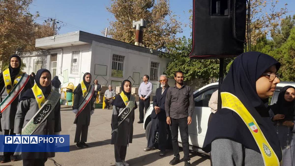 نواخته شدن زنگ مهر در فرزانگان ۴؛ هم صدایی با آغاز سال تحصیلی در سراسر کشور