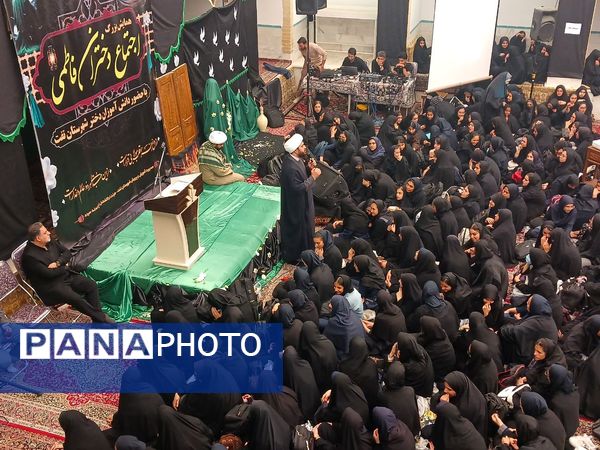 حضور دانش‌آموزان دبیرستان دخترانه شهید درعلی فراشاه در اجتماع «دختران فاطمی» شهرستان تفت 