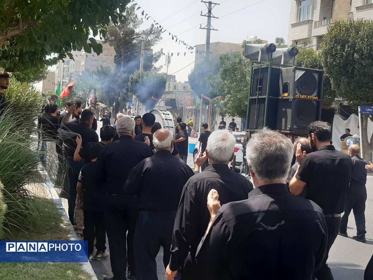 دستههای عزاداری در رباط کریم