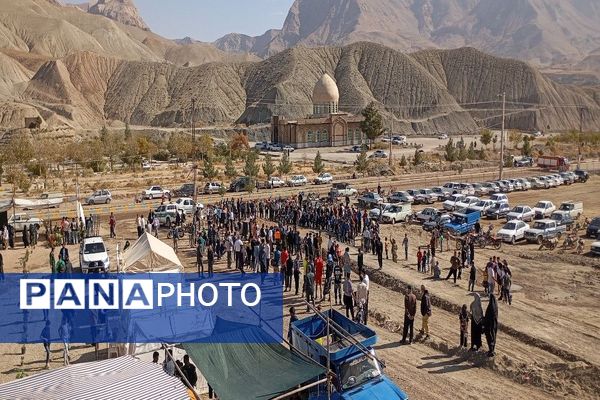 جشنواره بازی های بومی محلی در شهر بار نیشابور