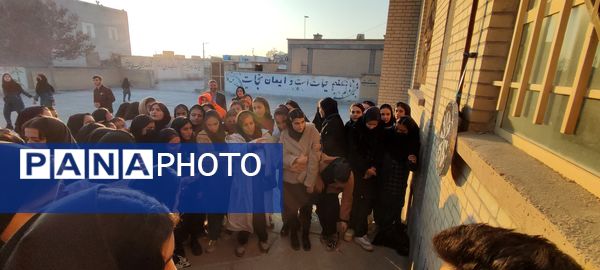 برگزاری مسابقات دارت در مدرسه زنده یاد داورپناه خانلق