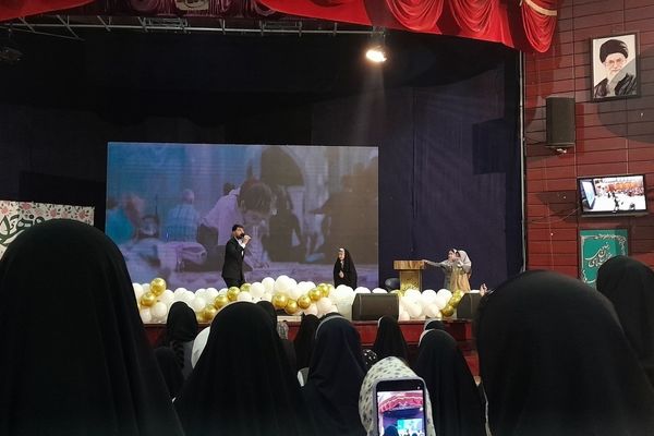 همایش مادر و دختری در ناحیه ۲ 