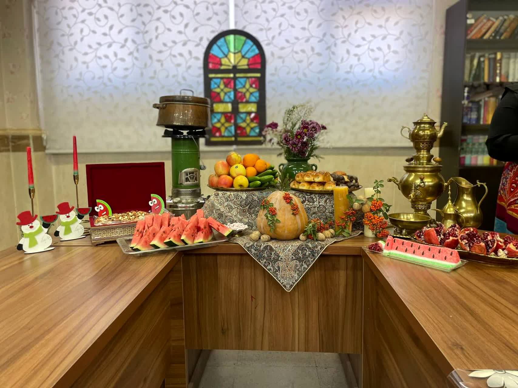 جشن یلدا؛ بهانه‌ای برای‌ آشنایی دانش‌آموزان با سنت‌های ایرانی است