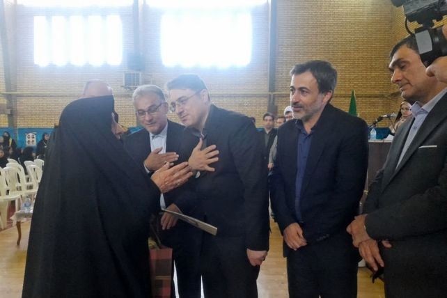 روشنایی یاد شهدا در دل نوجوانان بندر گز