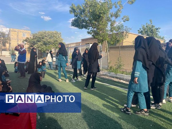 برگزاری مسابقه استعدادیابی دارت در دبیرستان حاج محمود ثابتی شیروان