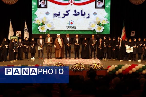 آیین تجلیل از دختران منتخب جشنواره‌ها و مسابقات دانش‌آموزی شهرستان‌های استان تهران