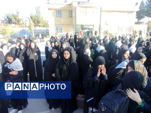 اعزام دانش‌آموزان دبیرستان‌های دخترانه شهرستان شیروان دوره متوسطه دوم به اردوری راهیان نور مناطق جنوب کشور