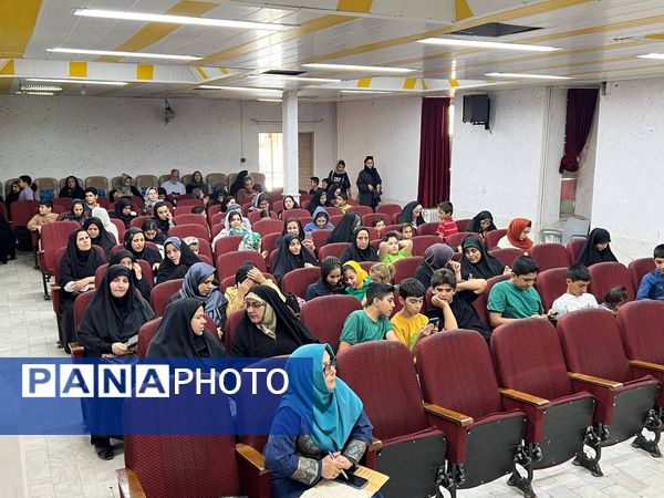 مراسم اختتامیه کلاس‌های اوقات فراغت کانون شهدای محراب و هاجر