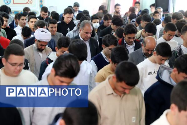 آیین نواخته شدن زنگ نماز در مدارس آذربایجان شرقی با حضور معاون آموزش متوسطه وزارت آموزش و پرورش