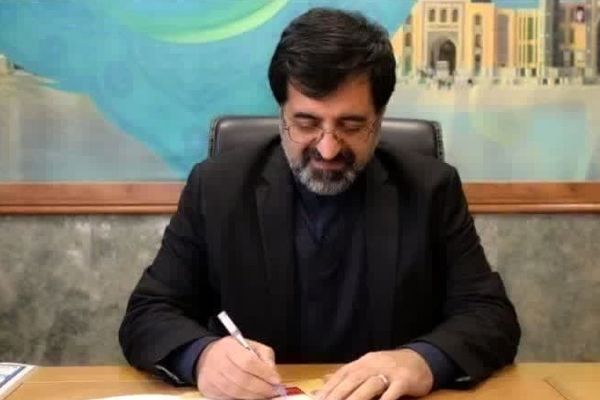 مسجد قلب تپنده جامعه اسلامی است