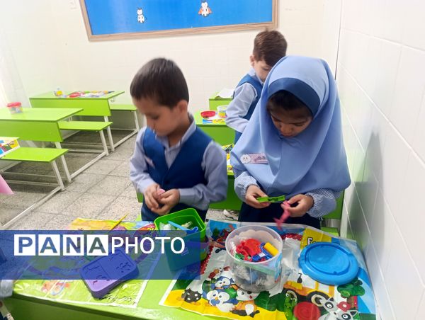 جشن غنچه‌های  کودکستان مهر و ماه آشخانه 