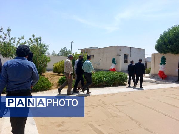 افتتاح زمین‌های فوتسال و بازی کودکان و والیبال پارک بانوان حاجی آباد  