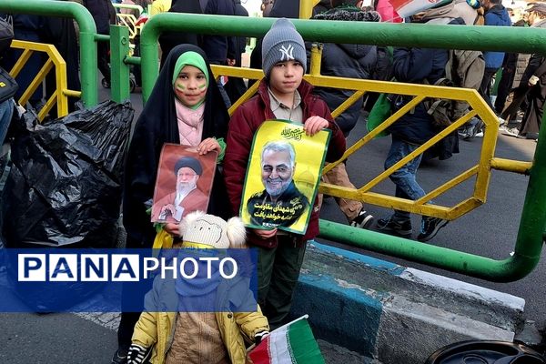 حضور میلیونی ایرانیان در جشن‌ پیروزی انقلاب اسلامی 