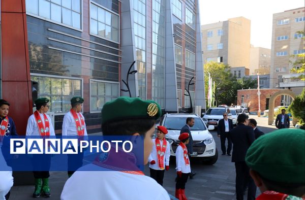 جلسه جمع‌بندی سفر اعضای کمیسیون آموزش مجلس به استان با حضور وزیر آموزش و پرورش 