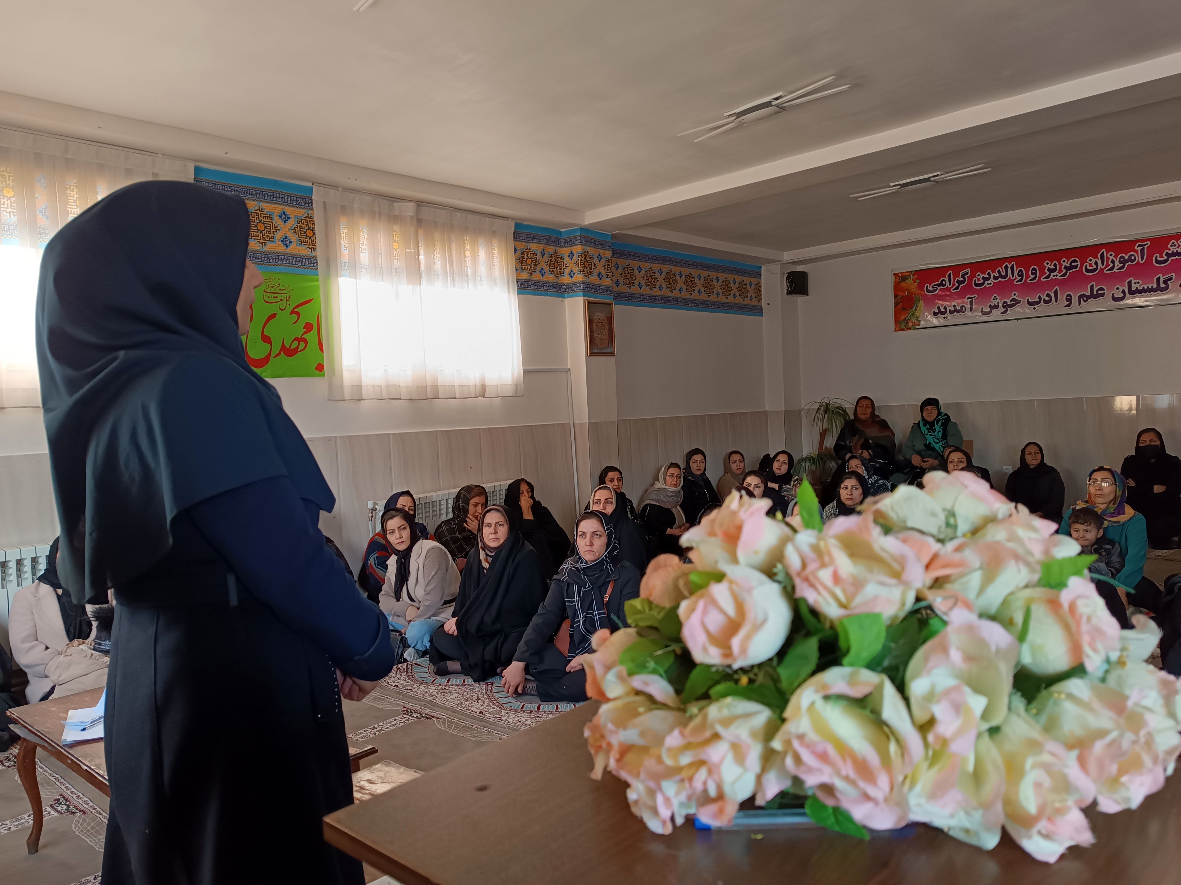 برگزاری جلسه آموزش خانواده در دبیرستان دخترانه نور اردبیل