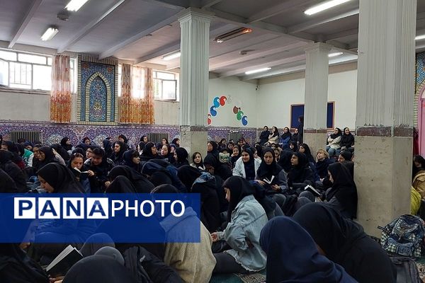 برگزاری مراسم چهلم شهدای معدن طبس در هنرستان فدک ناحیه یک شهرری