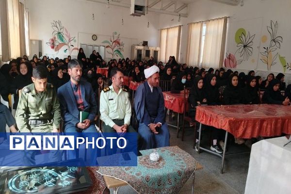 جلسه پرسش و پاسخ با حضور امام جمعه نیشابور