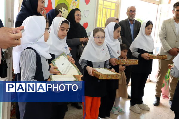 جشنواره غذای سالم در دبستان دخترانه سما شهرستان شیروان