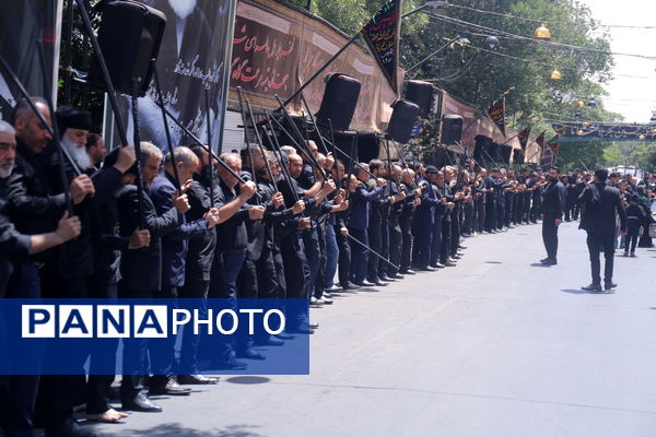ظهر عاشورایی شهر اولین‌ها