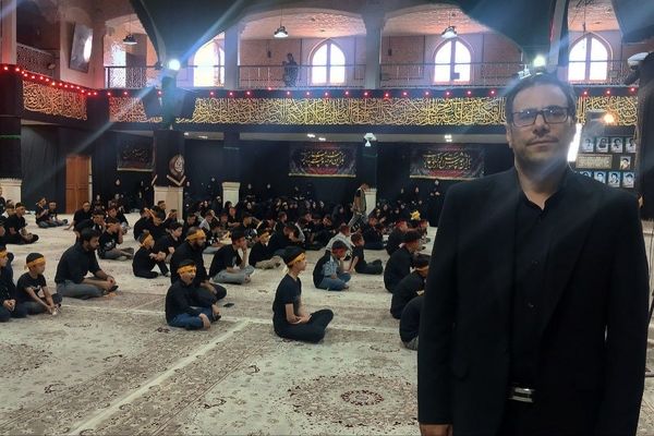 آیین «احلی من العسل» نوجوانان را با فرهنگ عاشورایی پیوند می‌زند