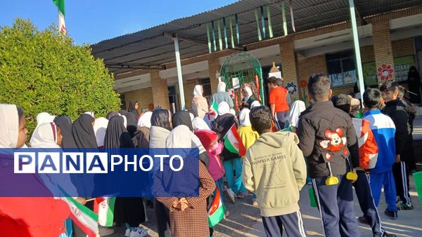 «صبحگاه مقاومت» در مدرسه شهید مطهری فین 