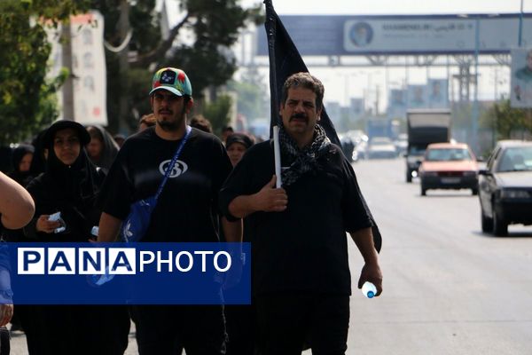 امروز خیابانهای شهر صفادشت، میزبان جاماندگان اربعین حسینی بود 
