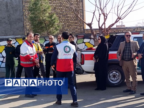 مانور سراسری زلزله در مدرسه دکتر توسلی 