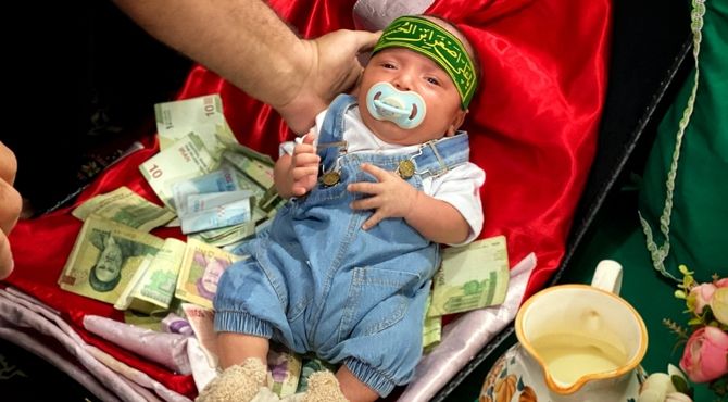 برپایی روضه خانگی در گلوگاه 