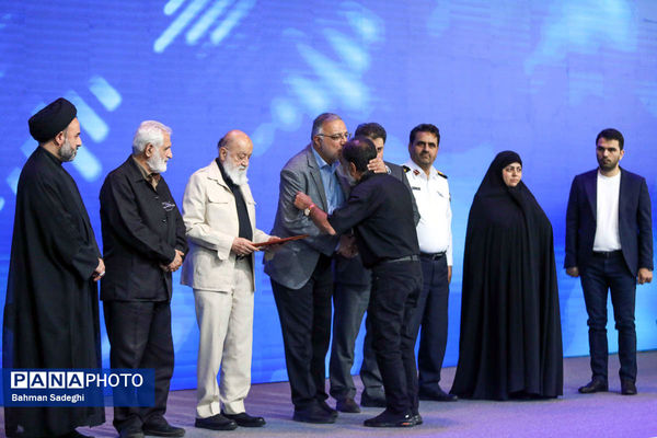مراسم رونمایی از تاکسی برخط شهرزاد