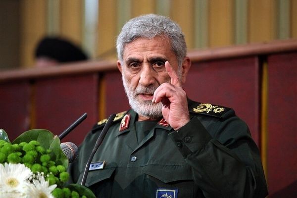 حضور سردار قاآنی در مراسم تشییع پیکر شهدای اقتدار + فیلم