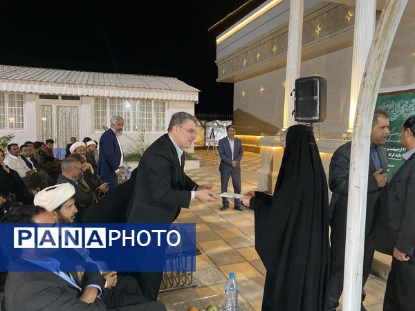هفته‌ای برای ستایش دانایی؛ جشن معلمان در تالار ملک برگزار شد