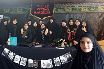 برگزاری هیات اباعبدالله الحسین (ع) در دبیرستان صدرا یک ناحیه ۵ اصفهان 