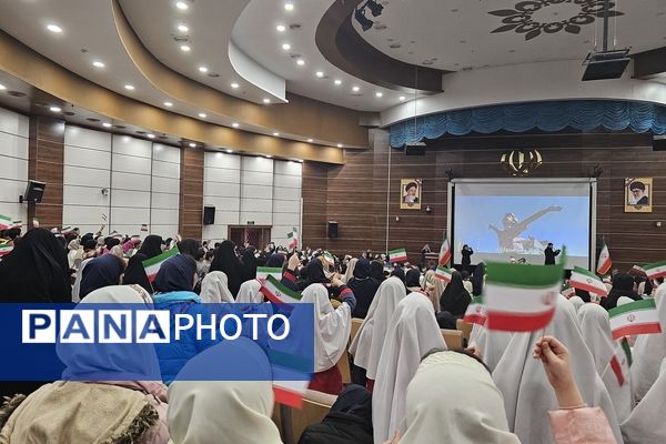 همایش بزرگ همیاران طبیعت و آموزش همگانی حفاظت از محیط زیست در منطقه پردیس 