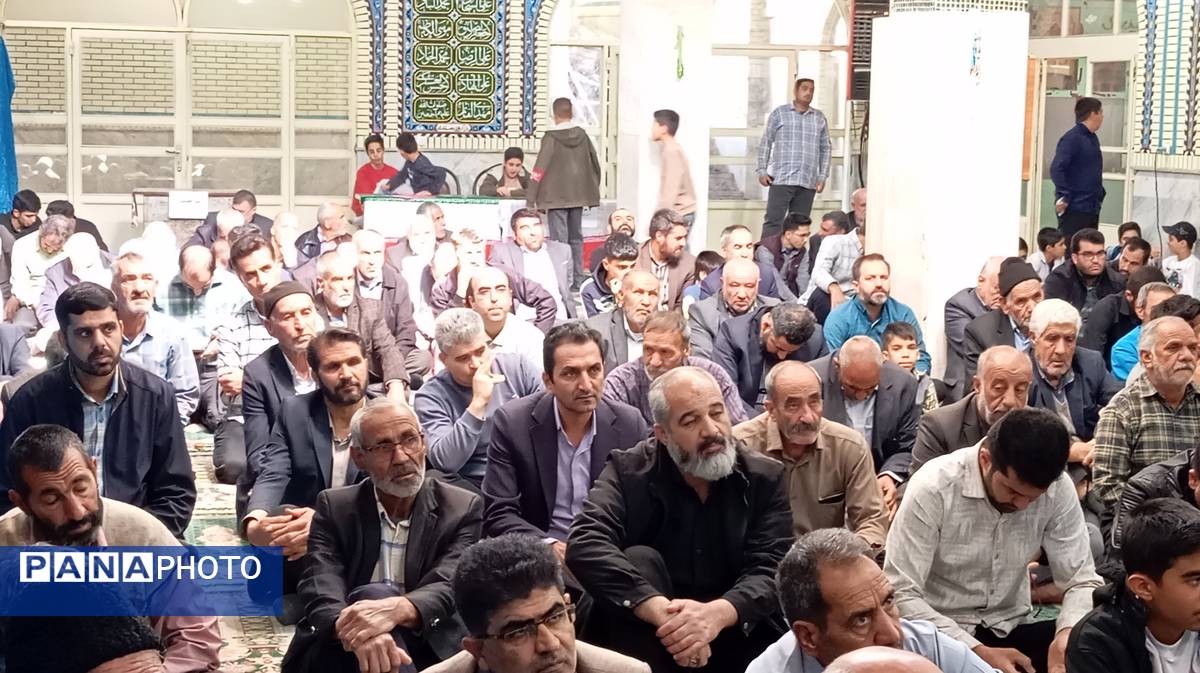 نماز جمعه شهر بن با حضور خانواده بزرگ آموزش و پرورش 