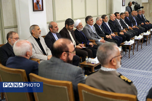 دیدار رئیس‌جمهور و اعضای هیأت دولت چهاردهم با رهبر معظم انقلاب