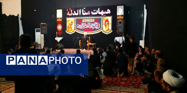 مراسم عزاداری و سینه زنی شب اربعین در هیأت انصار المهدی کاشمر